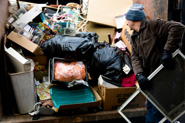 Best Yard Waste Removal  in Fayetteville, AR